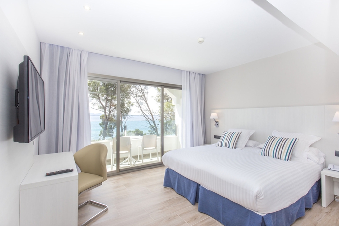 Imagen de la habitación del Hotel Mar Hotels Alcanada. Foto 4