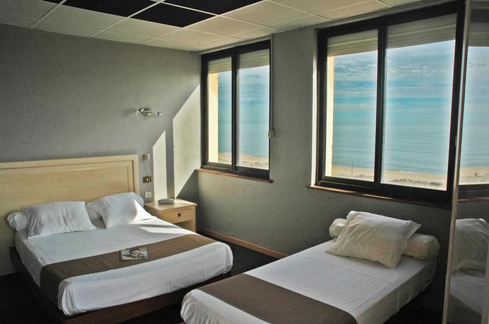 Imagen general del Hotel Mar I Sol. Foto 8