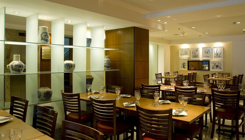 Imagen del bar/restaurante del Hotel Mar Palace Copacabana. Foto 6