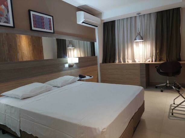 Imagen de la habitación del Hotel Mar Premier Flats. Foto 15