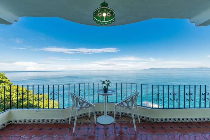 Imagen de la habitación del Hotel Mar Sereno and Suites. Foto 4