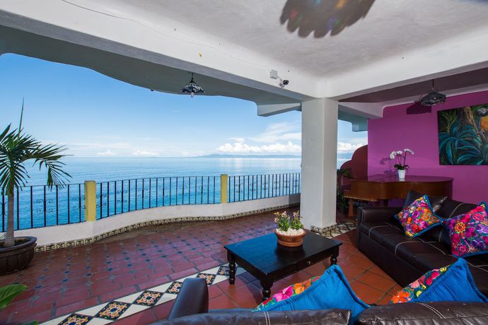 Imagen de los exteriores del Hotel Mar Sereno and Suites. Foto 14