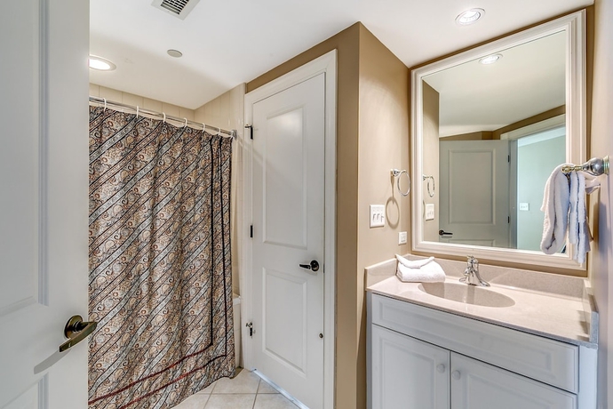 Imagen de la habitación del Hotel Mar Vista Grande by Condo-World. Foto 17