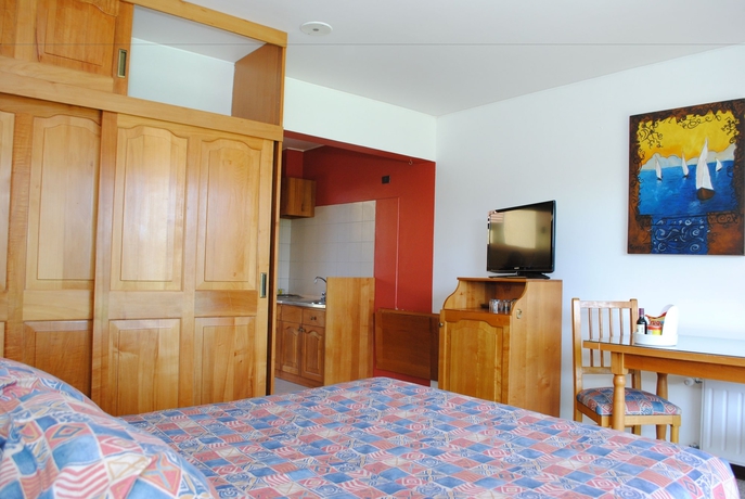 Imagen de la habitación del Hotel Mar de Ensue&ntilde;o Y Caba&ntilde;as. Foto 5
