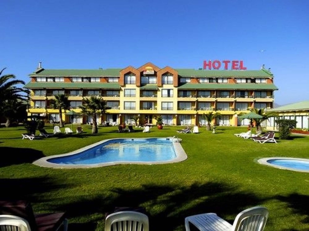 Imagen general del Hotel Mar de Ensueño Y Cabañas. Foto 1