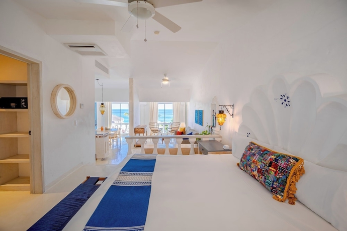 Imagen de la habitación del Hotel Mar del Cabo By Velas Resorts. Foto 17
