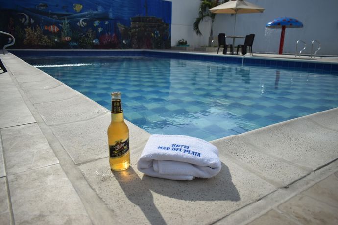 Imagen de la piscina del Hotel Mar del Plata, Cartagena de Indias. Foto 19