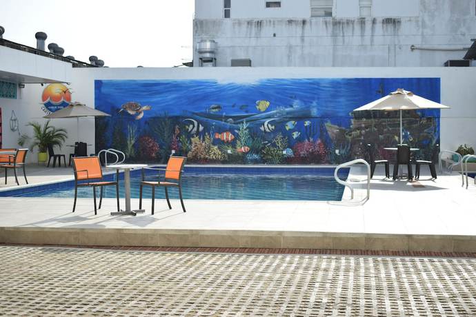Imagen de la piscina del Hotel Mar del Plata, Cartagena de Indias. Foto 20