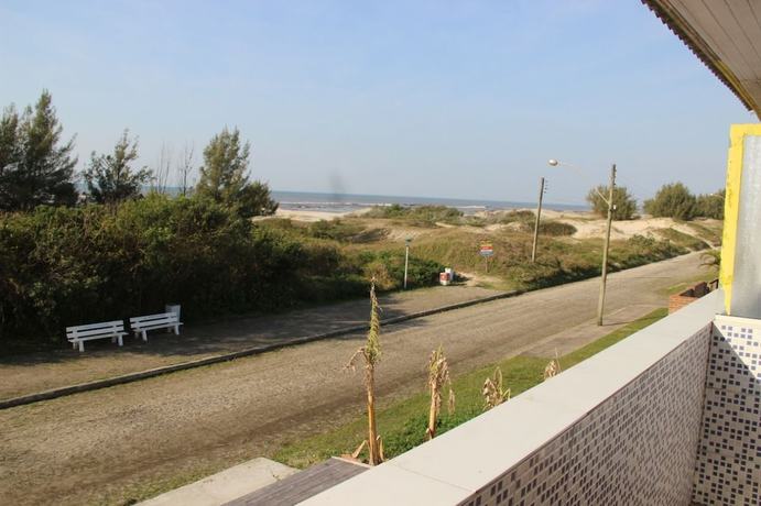 Imagen de la habitación del Hotel Mar e Sol - Cap&atilde;o da Canoa. Foto 11