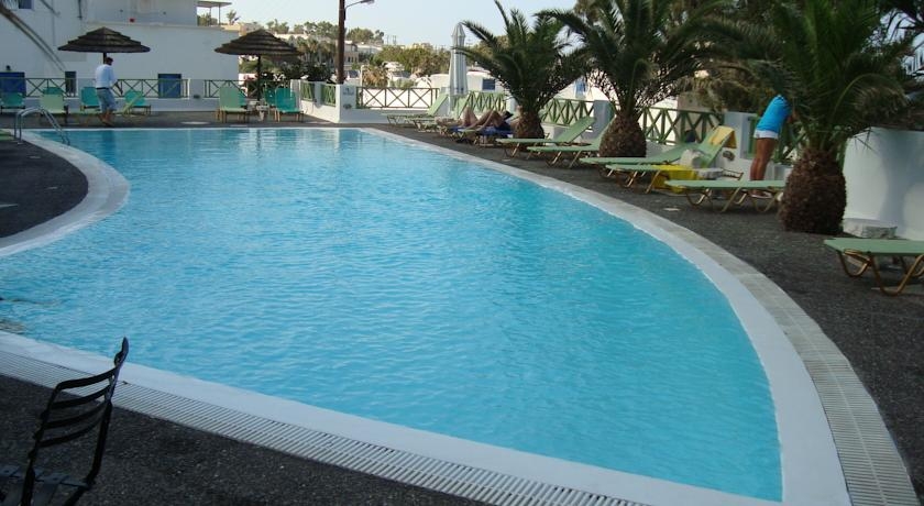 Imagen de la piscina del Hotel Mar 'n' Mar Crown and Suites. Foto 6