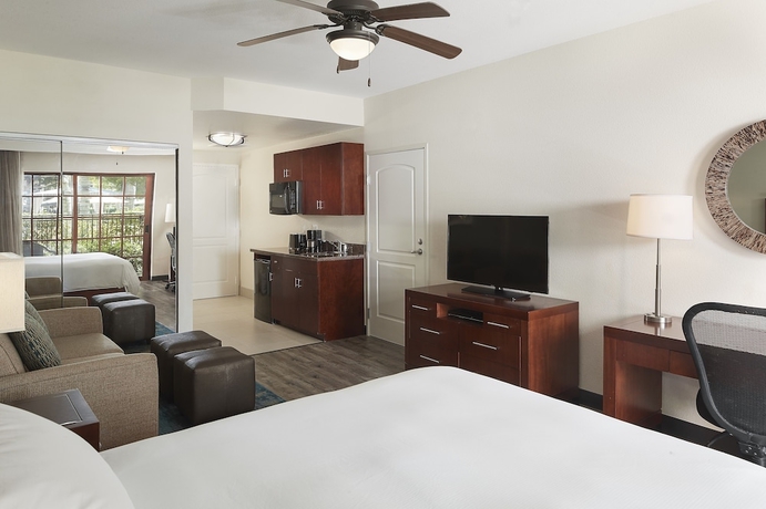 Imagen de la habitación del Hotel MarBrisa Carlsbad Resort. Foto 5