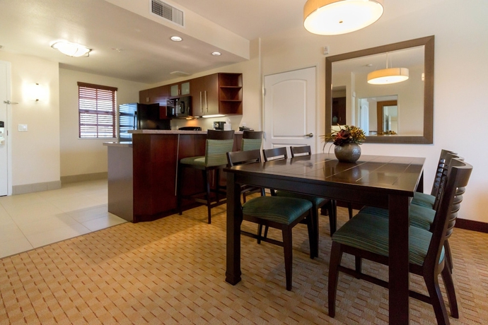 Imagen de la habitación del Hotel MarBrisa Carlsbad Resort. Foto 9