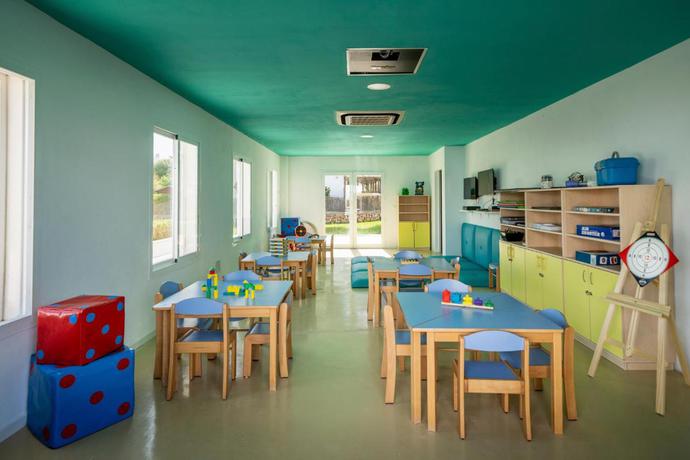 Imagen de los interiores del Hotel MarSenses Ferrera Blanca Family. Foto 9