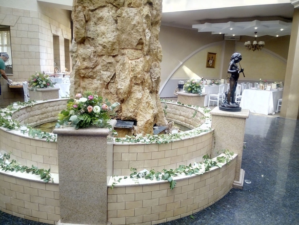 Imagen del bar/restaurante del Hotel Mara, Baia Mare. Foto 10