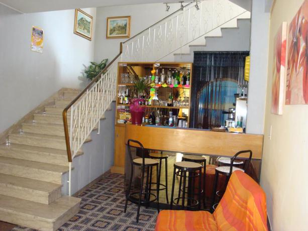 Imagen del bar/restaurante del Hotel Mara, Rimini. Foto 2