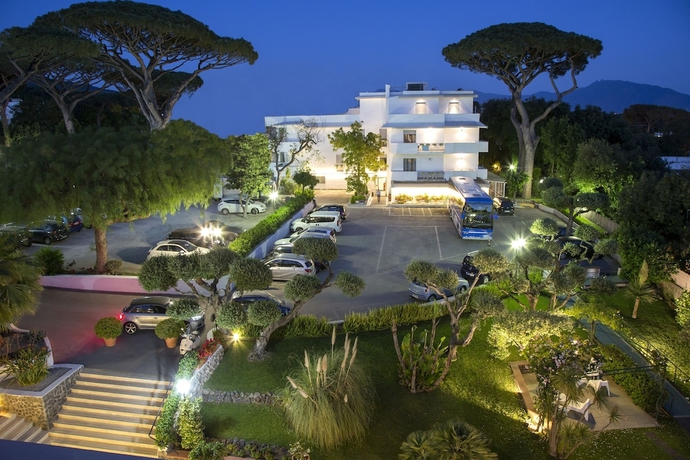 Imagen de la habitación del Hotel Marad. Foto 3