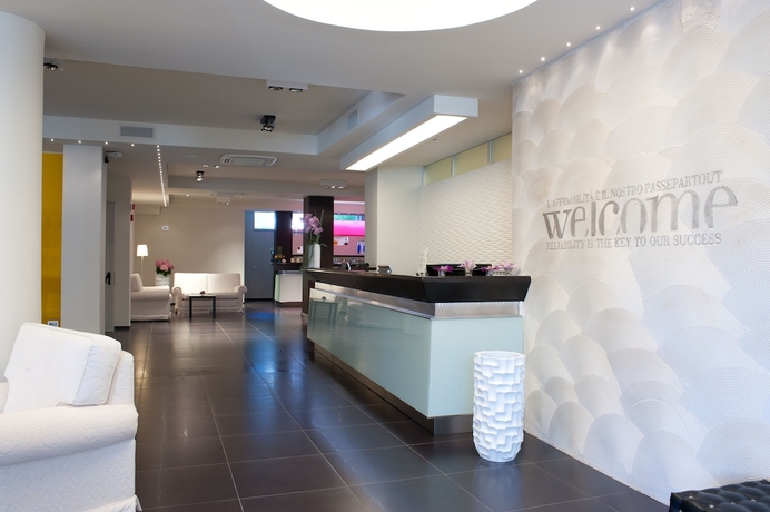 Imagen de los interiores del Hotel Marad. Foto 19