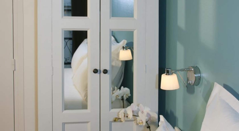 Imagen de la habitación del Hotel Marais de Launay. Foto 16