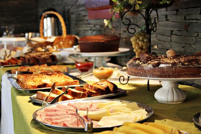 Imagen del bar/restaurante del Hotel Marambaia. Foto 2