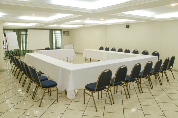 Imagen de los interiores del Hotel Marambaia and Convenções. Foto 8