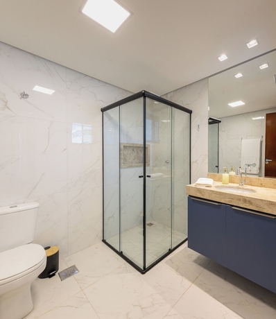 Imagen de la habitación del Hotel Maranatha Su&iacute;tes. Foto 11