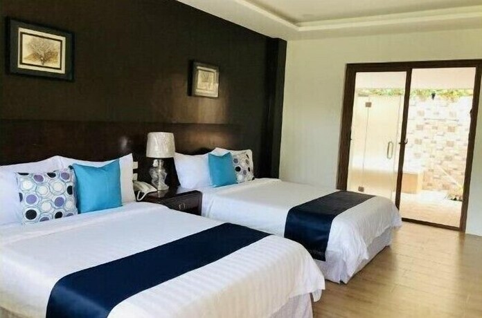 Imagen de la habitación del Hotel Marand Beach Resort. Foto 17