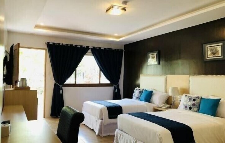 Imagen de la habitación del Hotel Marand Beach Resort. Foto 25