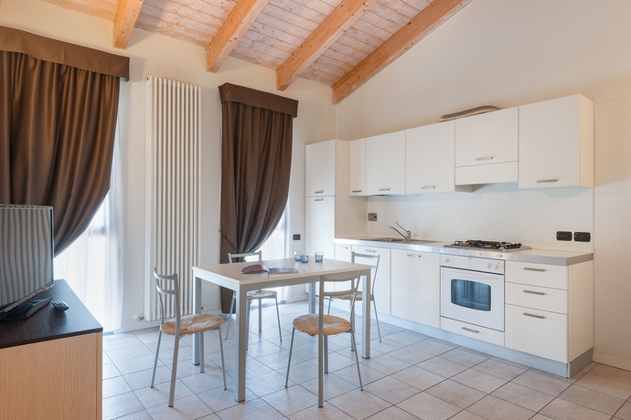 Imagen de los interiores del Hotel Maranello Village. Foto 13