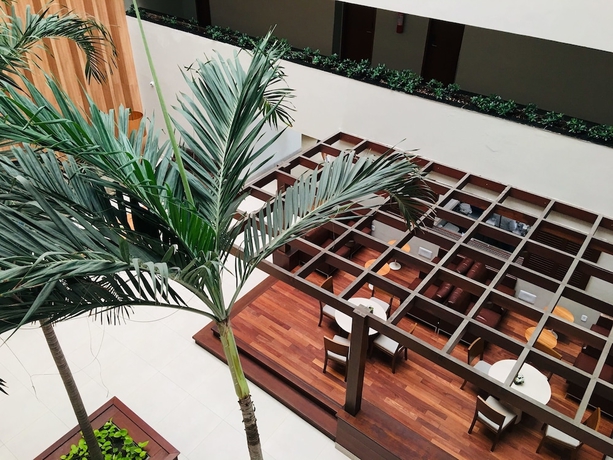 Imagen de los interiores del Hotel Marano. Foto 16