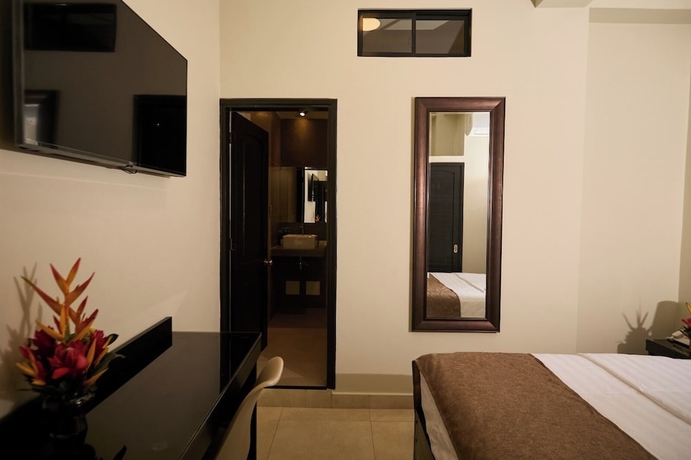 Imagen de la habitación del Hotel Mara&ntilde;&oacute;n. Foto 13