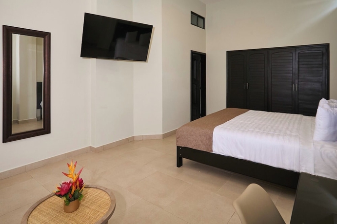 Imagen de la habitación del Hotel Mara&ntilde;&oacute;n. Foto 15