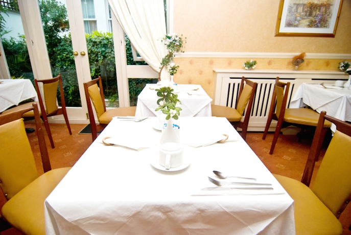 Imagen del bar/restaurante del Hotel Maranton House. Foto 2