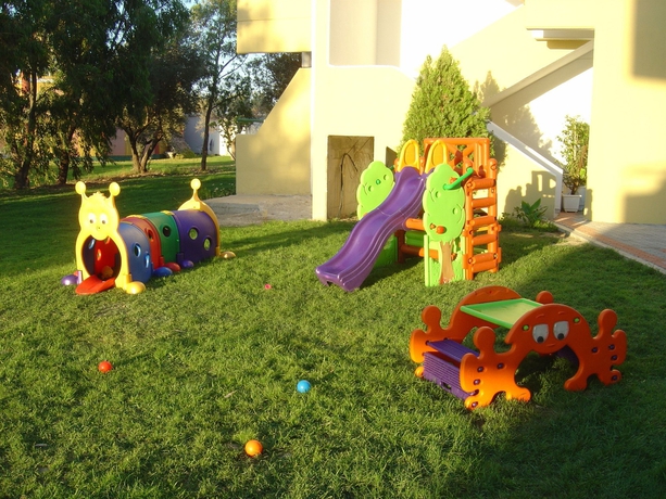 Imagen de los exteriores del Hotel Marathon, Rodas. Foto 7