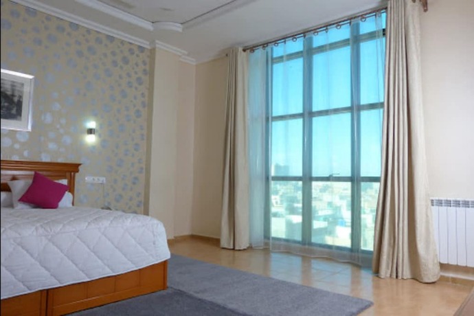 Imagen de la habitación del Hotel Maraval. Foto 17