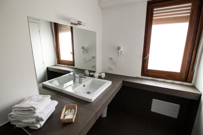 Imagen de la habitación del Hotel Marbela Apartments and Suites. Foto 14