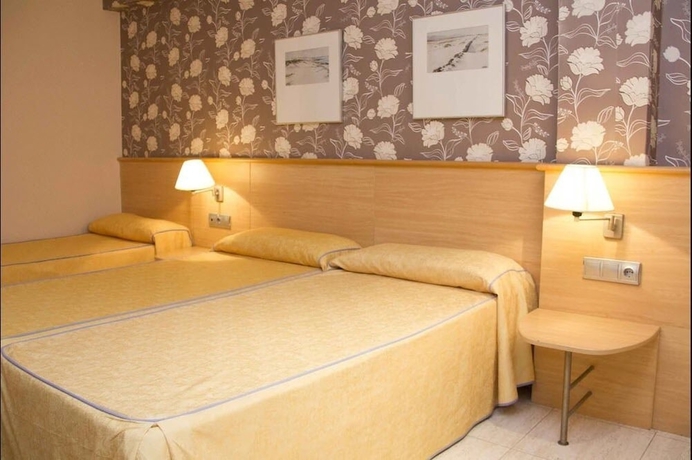 Imagen de la habitación del Hotel Marbella, Benidorm - Playa Poniente. Foto 2