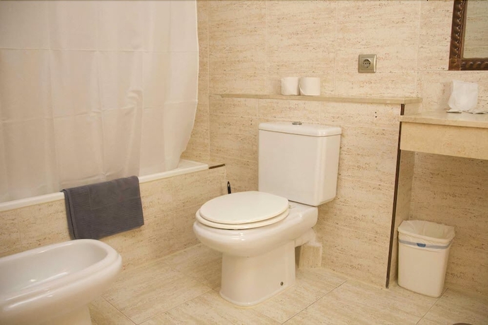 Imagen de la habitación del Hotel Marbella, Benidorm - Playa Poniente. Foto 13