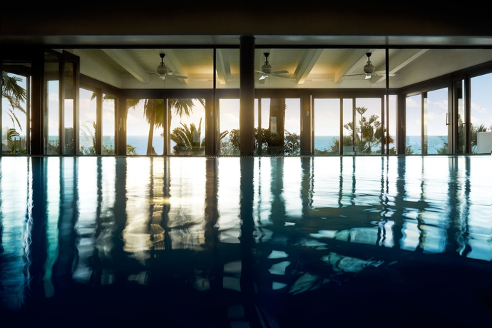 Imagen de la piscina del Hotel Marbella Club Golf Resort and Spa. Foto 16