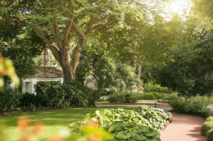 Imagen de los exteriores del Hotel Marbella Club Golf Resort and Spa. Foto 12