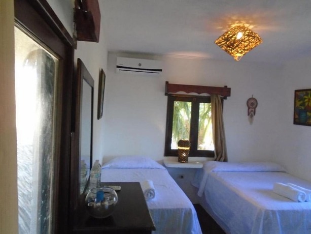 Imagen de la habitación del Hotel Marbella Eco Lodge. Foto 10