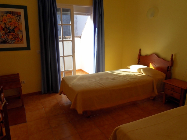 Imagen de la habitación del Hotel Marbella, Fuengirola. Foto 4