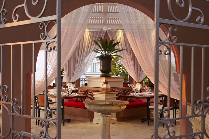 Imagen del bar/restaurante del Hotel Marbella, Mar-bella Collection. Foto 6