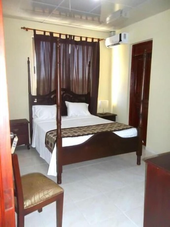 Imagen de la habitación del Hotel Marbella Montecristi. Foto 5