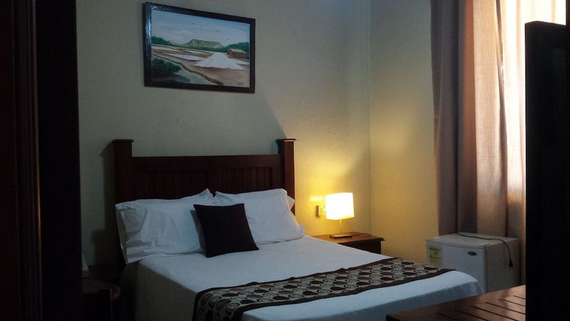 Imagen de la habitación del Hotel Marbella Montecristi. Foto 18