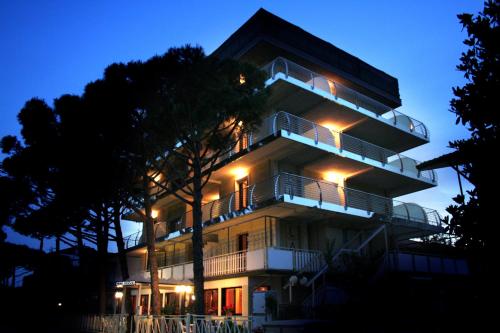 Imagen general del Hotel Marbella, Pinarella di Cervia. Foto 3