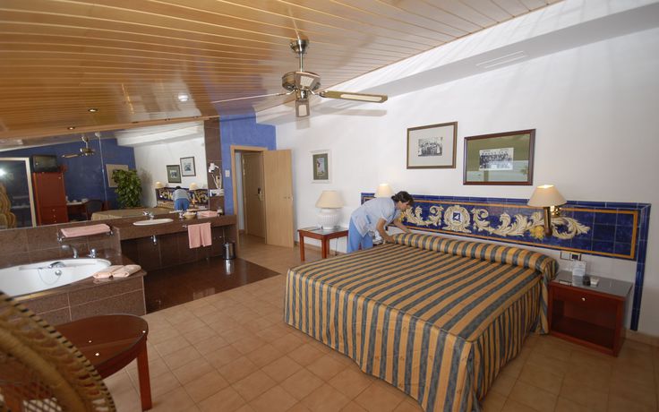 Imagen general del Hotel Marbella Playa, Marbella. Foto 1