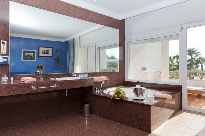 Imagen general del Hotel Marbella Playa, Marbella. Foto 4