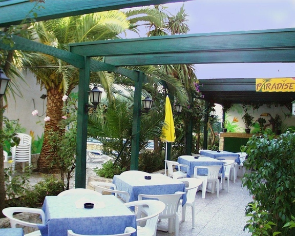 Imagen del bar/restaurante del Hotel Marbella, Roses. Foto 2