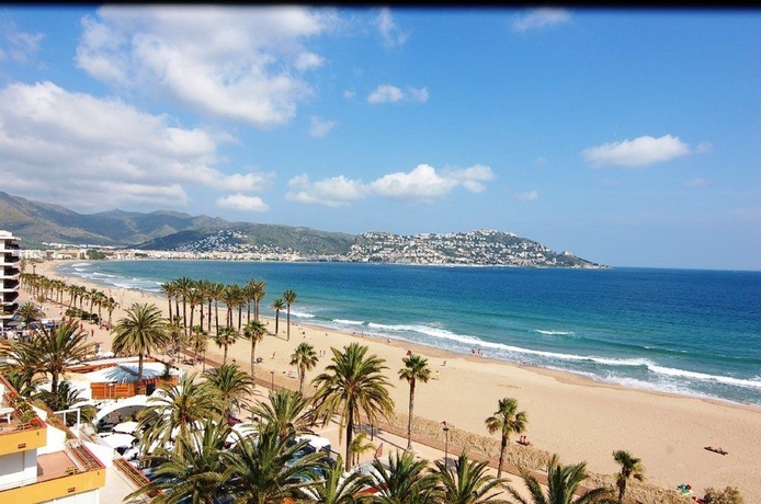 Imagen de los exteriores del Hotel Marbella, Roses. Foto 9