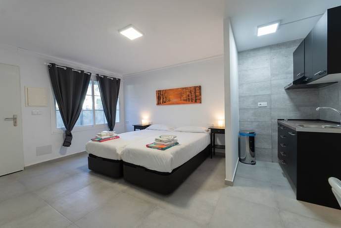 Imagen de la habitación del Hotel MarbellaCasadelMar. Foto 4